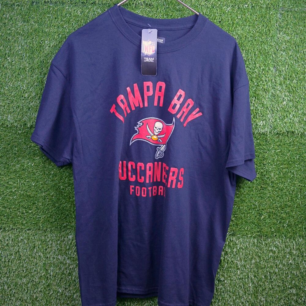 NWT Tampa Bay Buccaneers Team Apparel T-Shirt – Red Logo – Men's Size XL